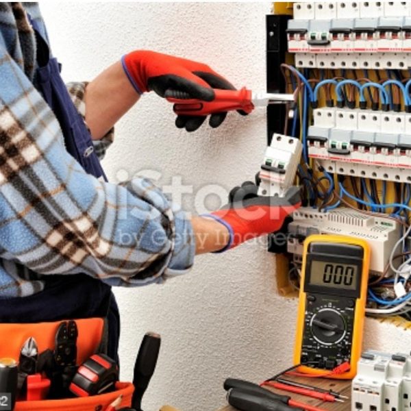 servicio electricistas Cambrils