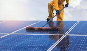 mantenimiento de placas solares